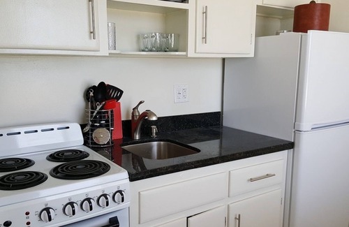 Pompano Beach Hotel | Le Cabanon Motel