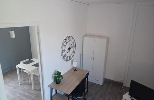 Saint-Quentin Apartment | Le Carnot Proche gare et IUT Chez Adrien