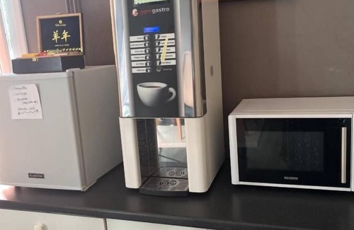 Centre Ville Hotel | Le Central Hôtel