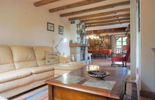 Albe House | Le chalet - Les terrasses d'Albé - grande maison au pied du vignoble, calme - terrasse - parking gratuit