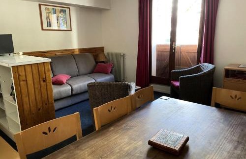 Eaux-Bonnes Apartment | Le Chalet - Piscine - 2 Pièces pour 9 Personnes MAE-6003