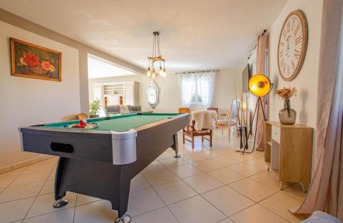 Lusigny-sur-Barse House | Le charles augustin