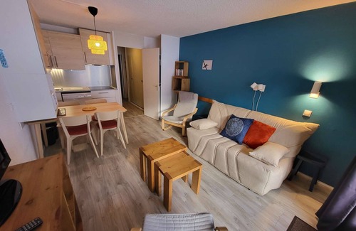 Les Avanchers-Valmorel Apartment | Le Cheval Noir 9 - Cosy renovated 2-room apartment with balcony