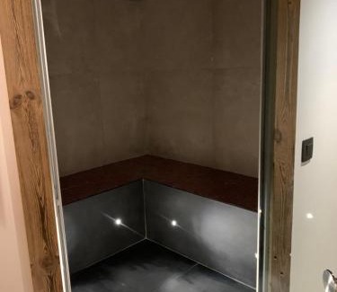 Le Raffort Ski Chalet | Le Cheval Blanc et Le Loup Blanc, jacuzzi, hammam, skis aux pieds