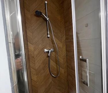 Abbeville Apartment | Le CinéChic RDC