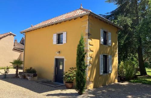 Clesse House | Le Clos De Quintaine Gîtes de Charme