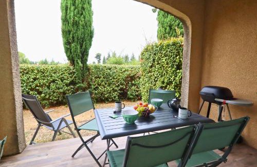 La Celle-sous-Gouzon Apartment | Le Clos des Vignes - wifi- piscine ouverte de avril à septembre - terrasse - clim