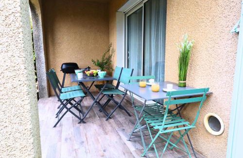 La Celle-sous-Gouzon Apartment | Le Clos des Vignes - wifi- piscine ouverte de avril à septembre - terrasse - clim