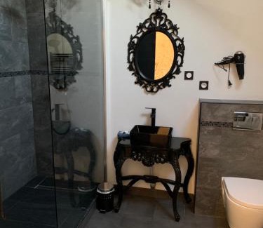 Treuzy-Levelay Bed & Breakfast | LE CLOS DES LYS - Chambres avec jacuzzi - Nemours