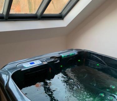 Treuzy-Levelay Bed & Breakfast | LE CLOS DES LYS - Chambres avec jacuzzi - Nemours