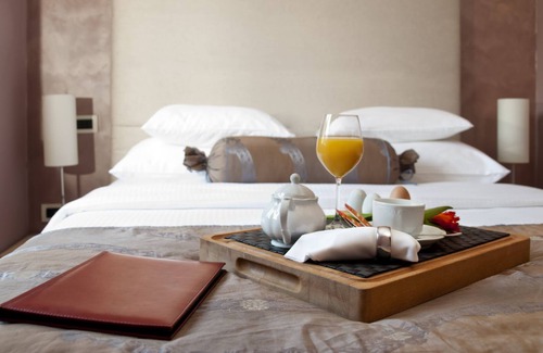 Bourg-de-Thizy Hotel | Le Clos Fleuri