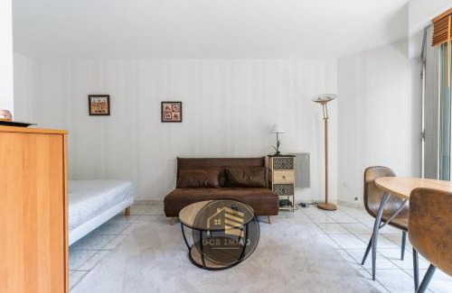 Meylan Apartment | Le Cocon - 4 personnes et Parking Privé Gratuit