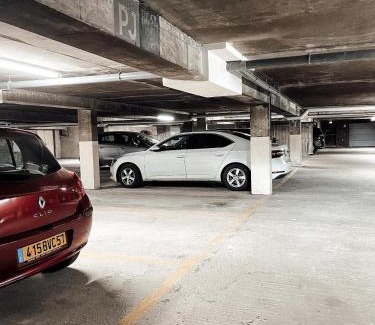 Sablon Apartment | Le cocon Blånc Metz -T2 cosy avec parking privé & balcon - Gare, Nouvelle Ville