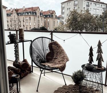 Sablon Apartment | Le cocon Blånc Metz -T2 cosy avec parking privé & balcon - Gare, Nouvelle Ville