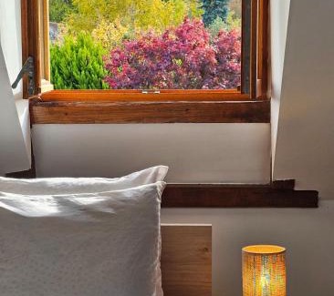 Saint-Yrieix-la-Perche Bed & Breakfast | Le Cocon - Domaine du Vertendre