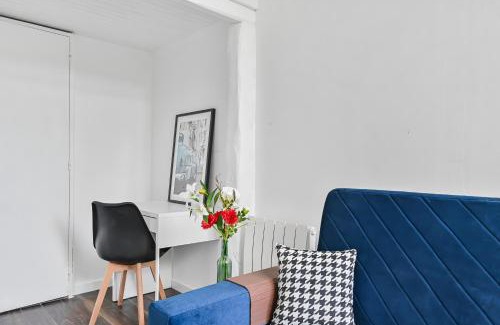 Lagny-sur-Marne Apartment | Le Cocon - Studio Proche Disney & Paris - Wifi