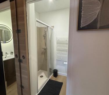 Saint - Michel Apartment | Le Coin Tranquille - metro - tram - parking - center