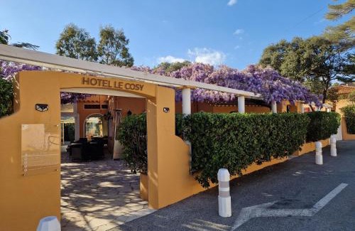 Saint-Aygulf Hotel | Le Cosy