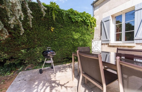 Francueil Cottage | Le Cottage du Cerf-Gîte-Ensuite with Shower