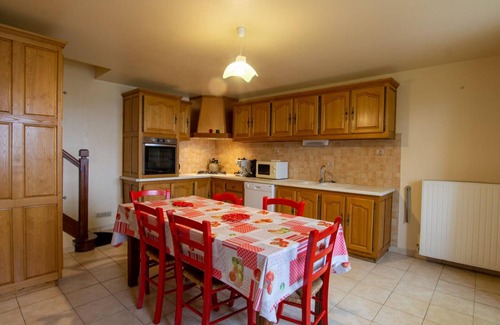 Paulin Cottage | Le Couderc Cottage with Spa and Wifi in the Countryside, Pets Allowed