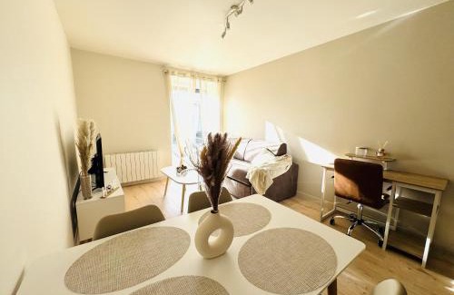 Bellegarde-sur-Valserine Apartment | Le Dolcevita Magnifique T2 à 10min de la gare à pieds