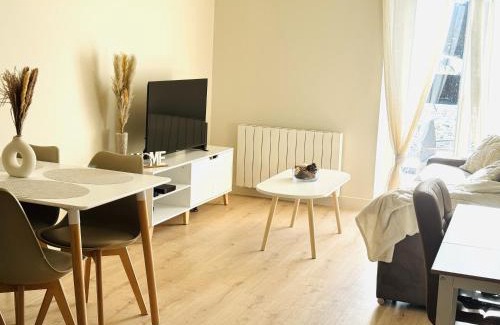 Bellegarde-sur-Valserine Apartment | Le Dolcevita Magnifique T2 à 10min de la gare à pieds