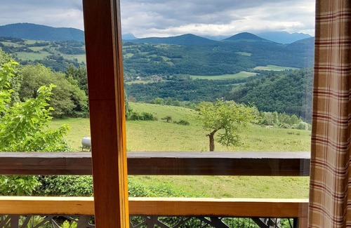 Cognet Apartment | Le Domaine De Clo.gîte for nature lovers.