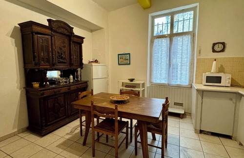 Tarascon House | Le Doyenné, town house in Tarascon's old town center