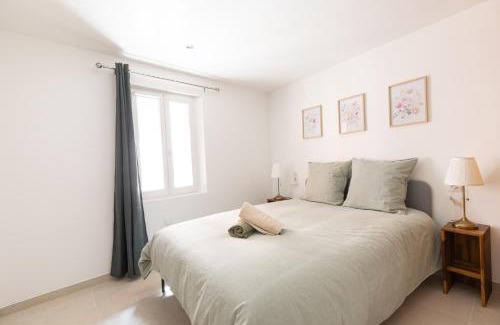 Apt Apartment | Le Duplex des Ocres - 2 bedrooms - Air conditioning - WiFi