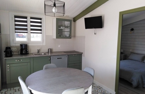 Villedoux Apartment | Le Figuier, Gite Rural du Seuil, Near La Rochelle