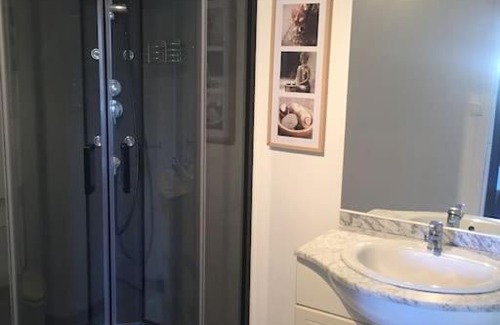 Saint-Denis Apartment | Le Flamboyant - Charmant T2 proche centre-ville