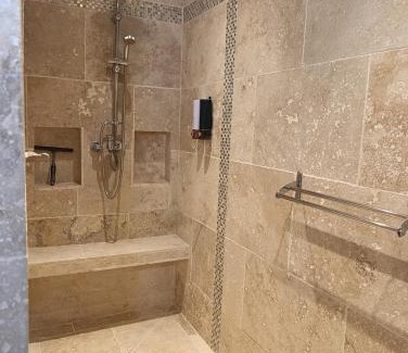 Le Barroux House | le frangipanier