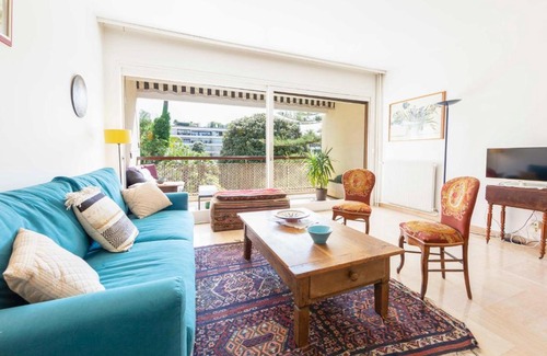 California - Pezou Apartment | Le Gallia haven of peace in the city center with Terrace GALLIA LYS