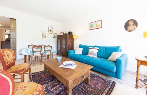 California - Pezou Apartment | Le Gallia haven of peace in the city center with Terrace GALLIA LYS