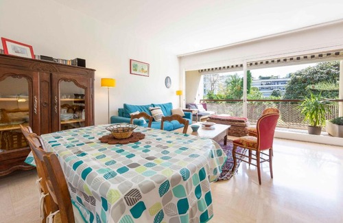 California - Pezou Apartment | Le Gallia haven of peace in the city center with Terrace GALLIA LYS
