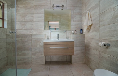 Cape Town Apartment | Le Gaulois - sea facing flat - L'Orchidee