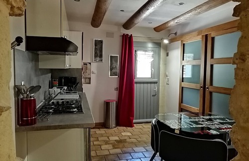 Bourdic Apartment | LE Gite D Emeline 2 Pers Avec VUE SUR Terrasse ET Piscine