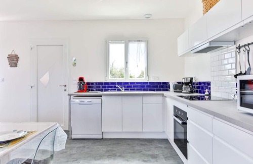 Beauvoir-sur-Mer House | Le Gois - Parking - Marais salants