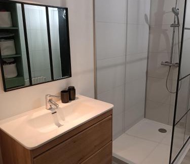 Chasseneuil-du-Poitou Apartment | LE GOOD TRIP studio à 3 min du Futuroscope