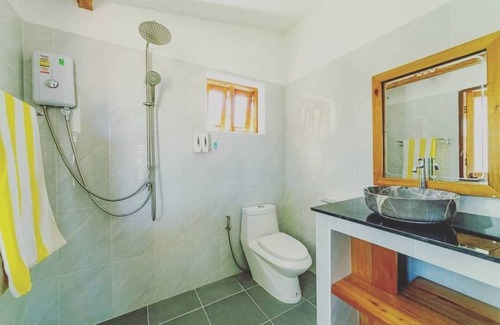 Wok Tum Hotel | Le Grand bleu Hotel