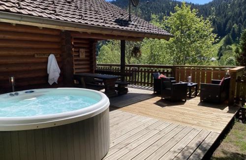 La Bresse Ski Chalet | LE GRAND CERF Chalet en rondins avec SPA Jacuzzi