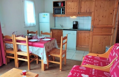 Saint-Gervais-les-Bains Apartment | Le Grand Panorama 412 by Interhome