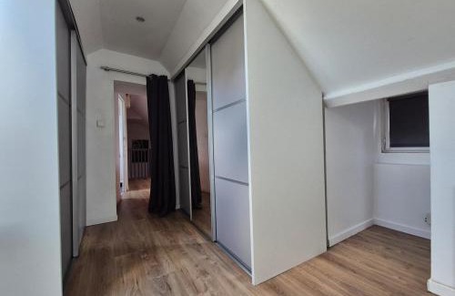 Saint-Serge Apartment | Le grand Renou - Central - Wi-Fi