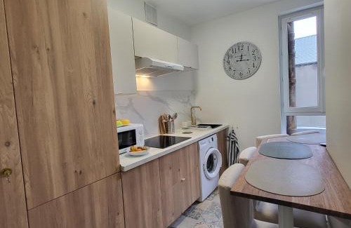 Anatole France Danton Apartment | Le Havre Haussmannien - Balnéo, proche Centre-ville et Gare