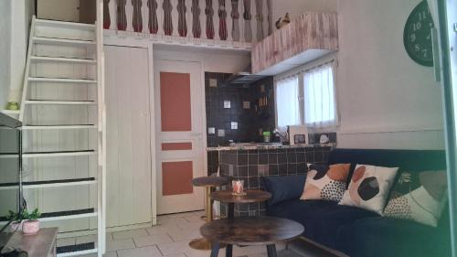 Bouc-Bel-Air Apartment | le jardin de mae