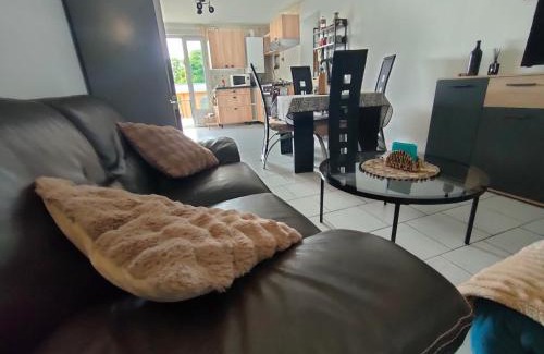Champcevinel Apartment | Le Jardin des Mazades - Cosy T2 - Parking - Wifi Fibre Gratuit