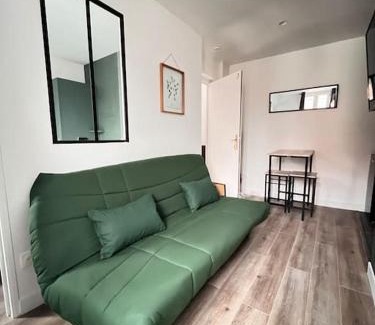 Abbeville Apartment | Le Jungle 2ème Étage