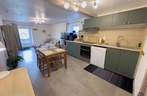 Paroisse Notre-Dame Apartment | Le Maé classé 4 étoiles, terrasse et parking