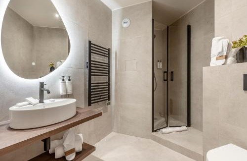 Quartier du Faubourg-Montmartre Hotel | Le Madame By Sweett