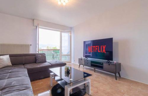 Annemasse Apartment | Le Marbré design 60m2, 2 Stars, Free parking